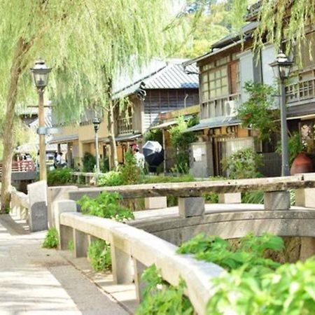 三丁庵 貸別荘 海まで徒歩10分 観光地ペリーロードまで徒歩2分の最高なロケーション 下田を遊び尽くせる貸別荘 無料駐車場もあります2Min Walk To The Perry Road 10Min Walk To The Beach Old Japanese Modern Style House Luaran gambar
